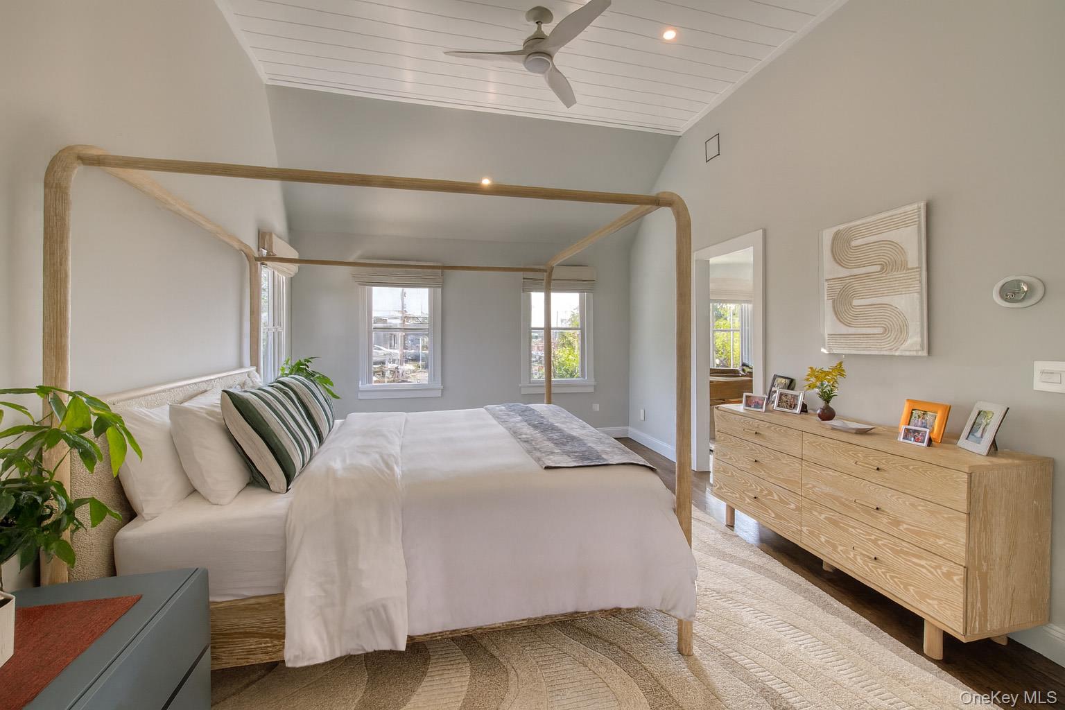 980 Manhanset Avenue, Greenport, NY 11944