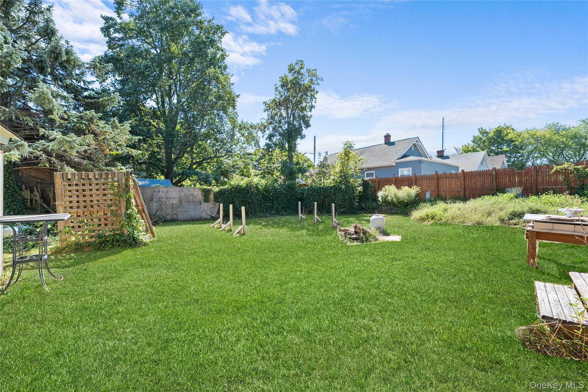 62 Center Avenue, Bay Shore, NY 11706