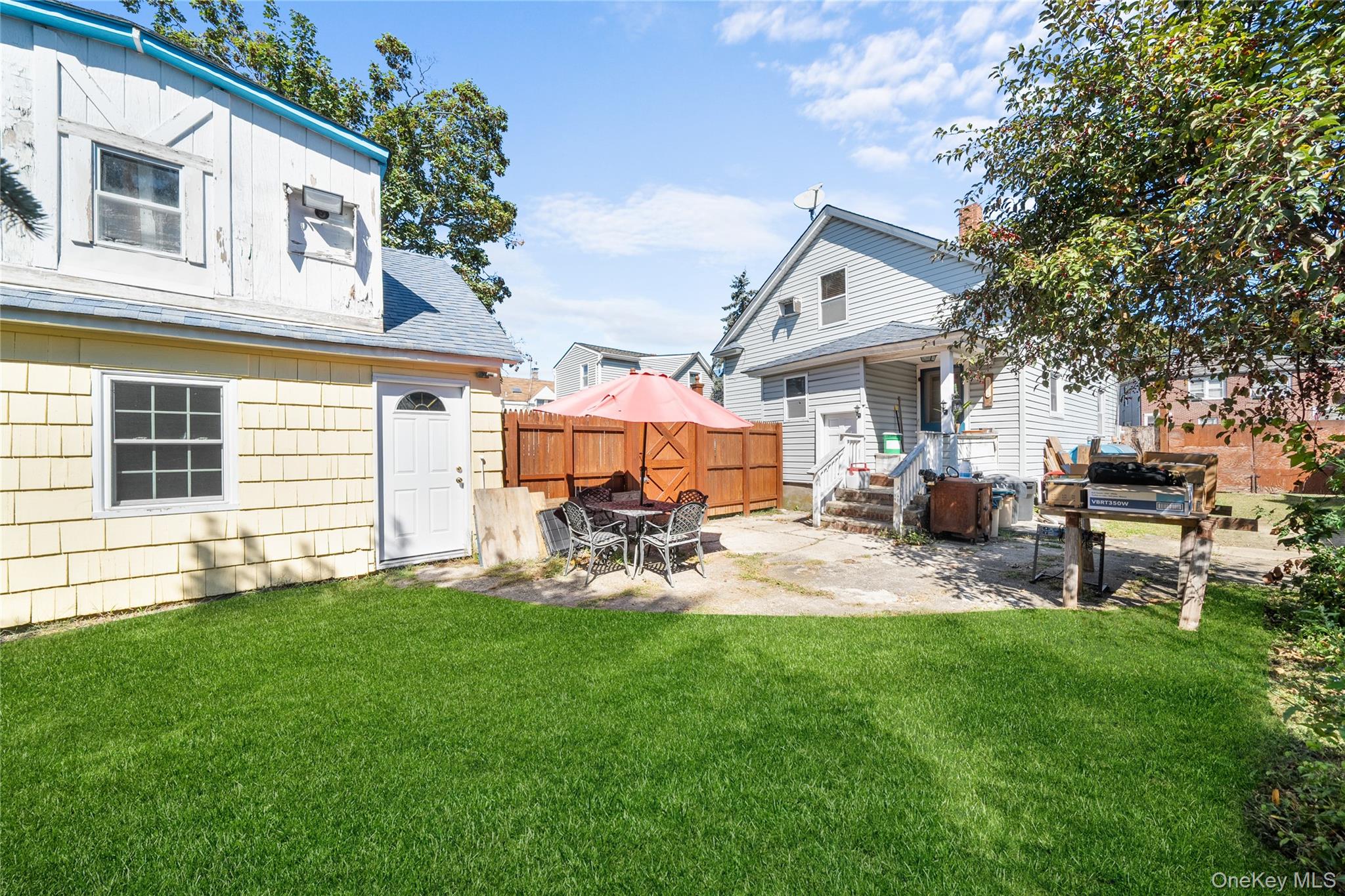 62 Center Avenue, Bay Shore, NY 11706