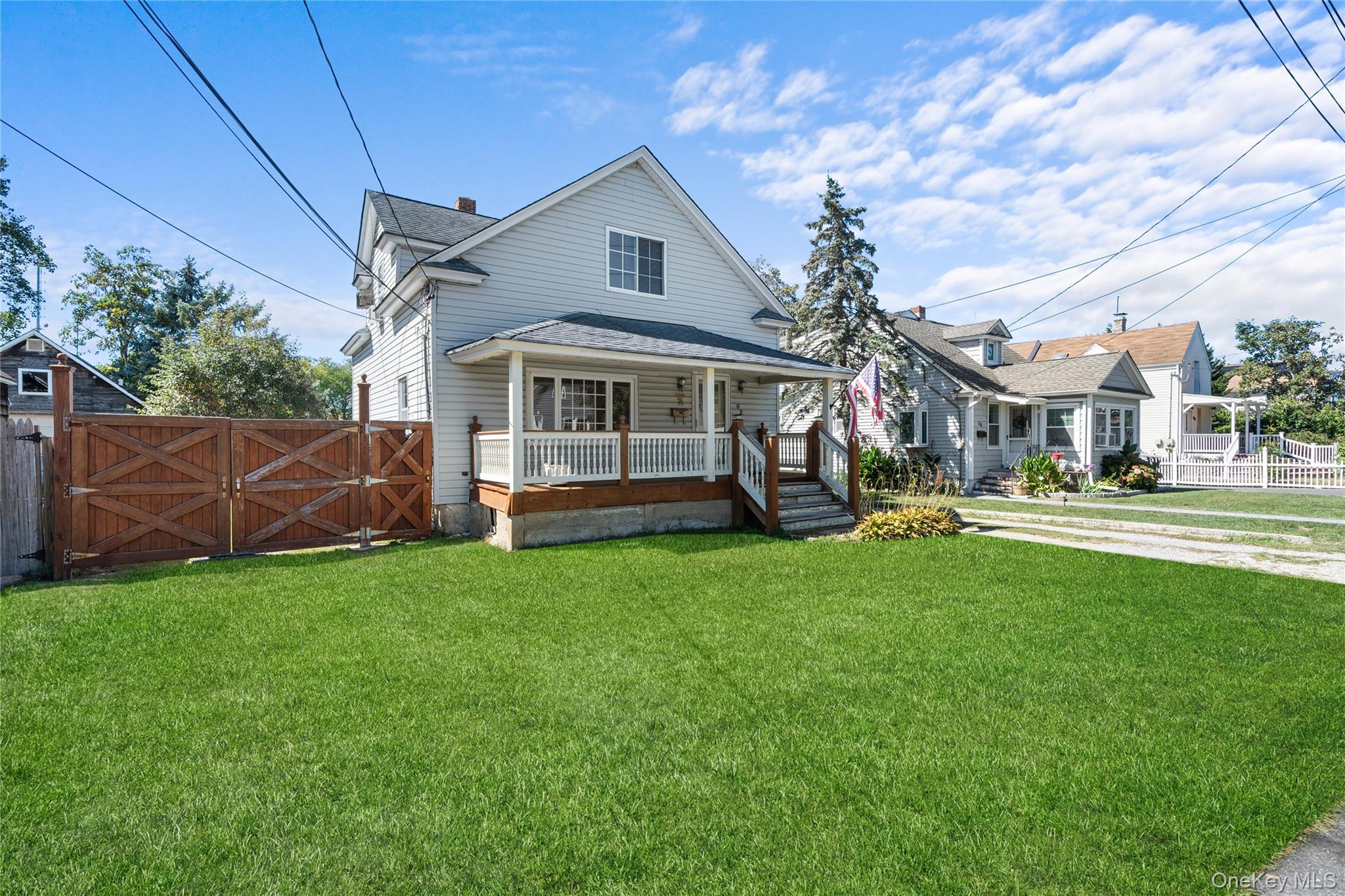 62 Center Avenue, Bay Shore, NY 11706