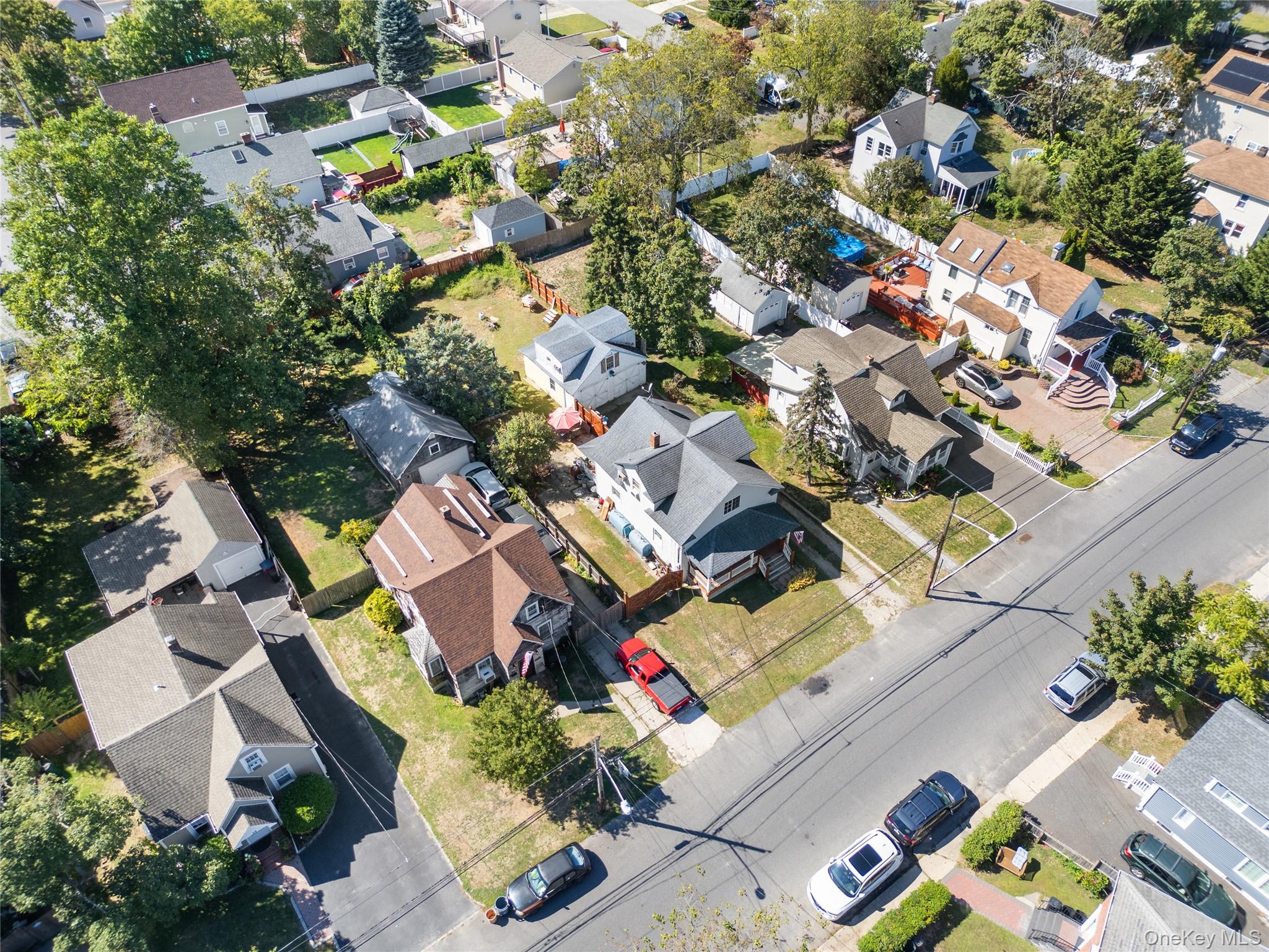 62 Center Avenue, Bay Shore, NY 11706