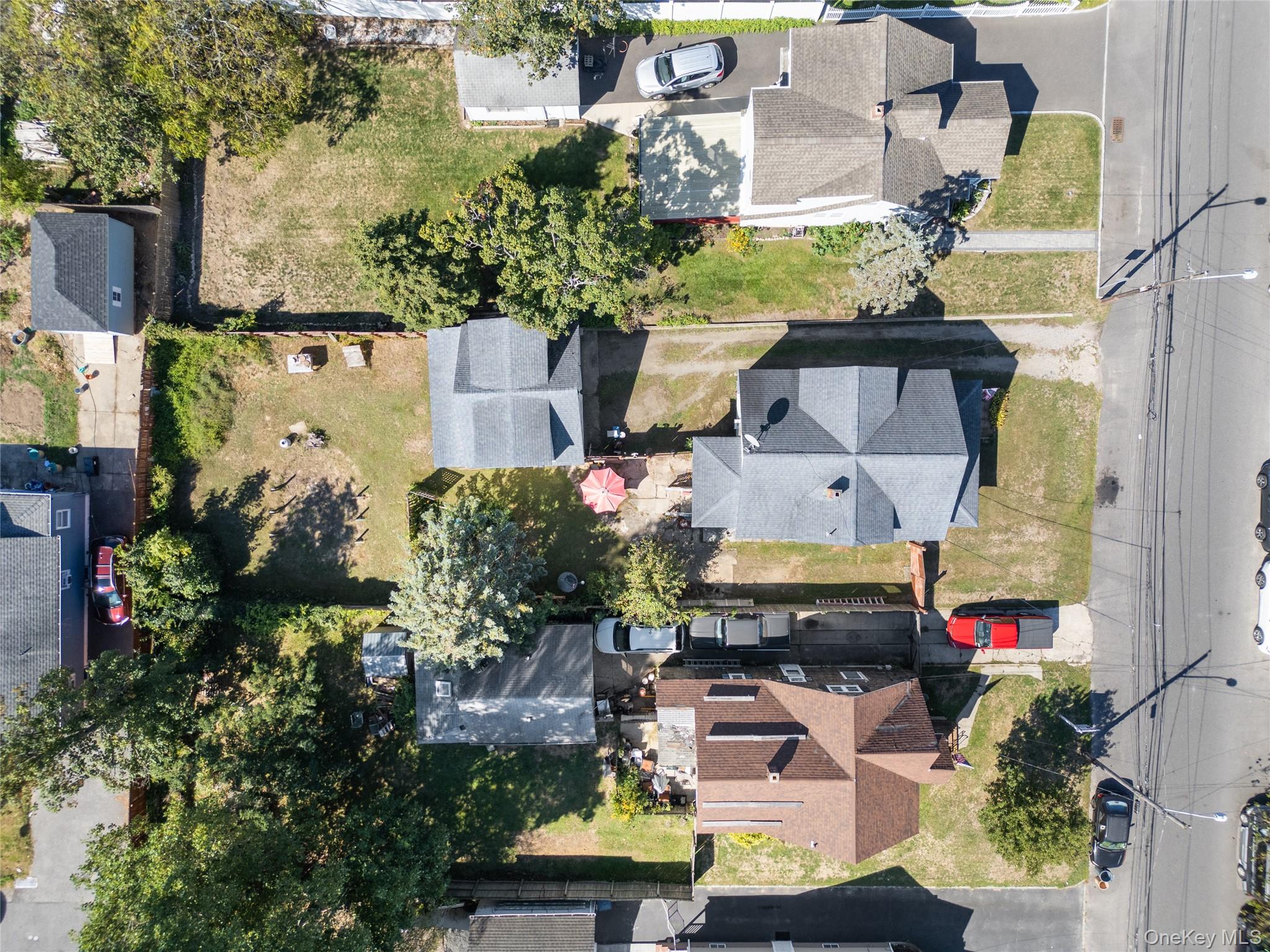 62 Center Avenue, Bay Shore, NY 11706