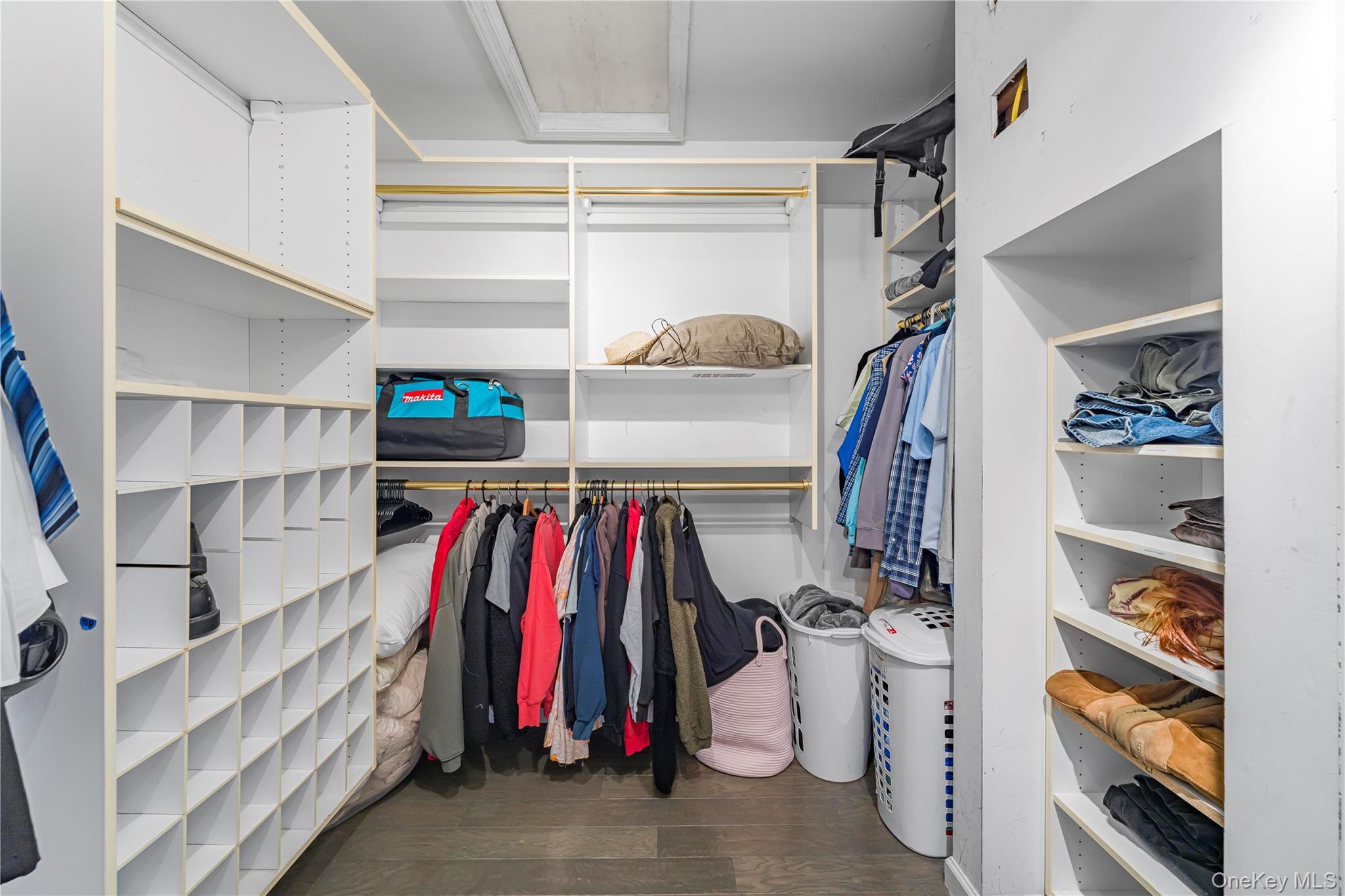 17 Brendella Court, Wallkill, NY 12589