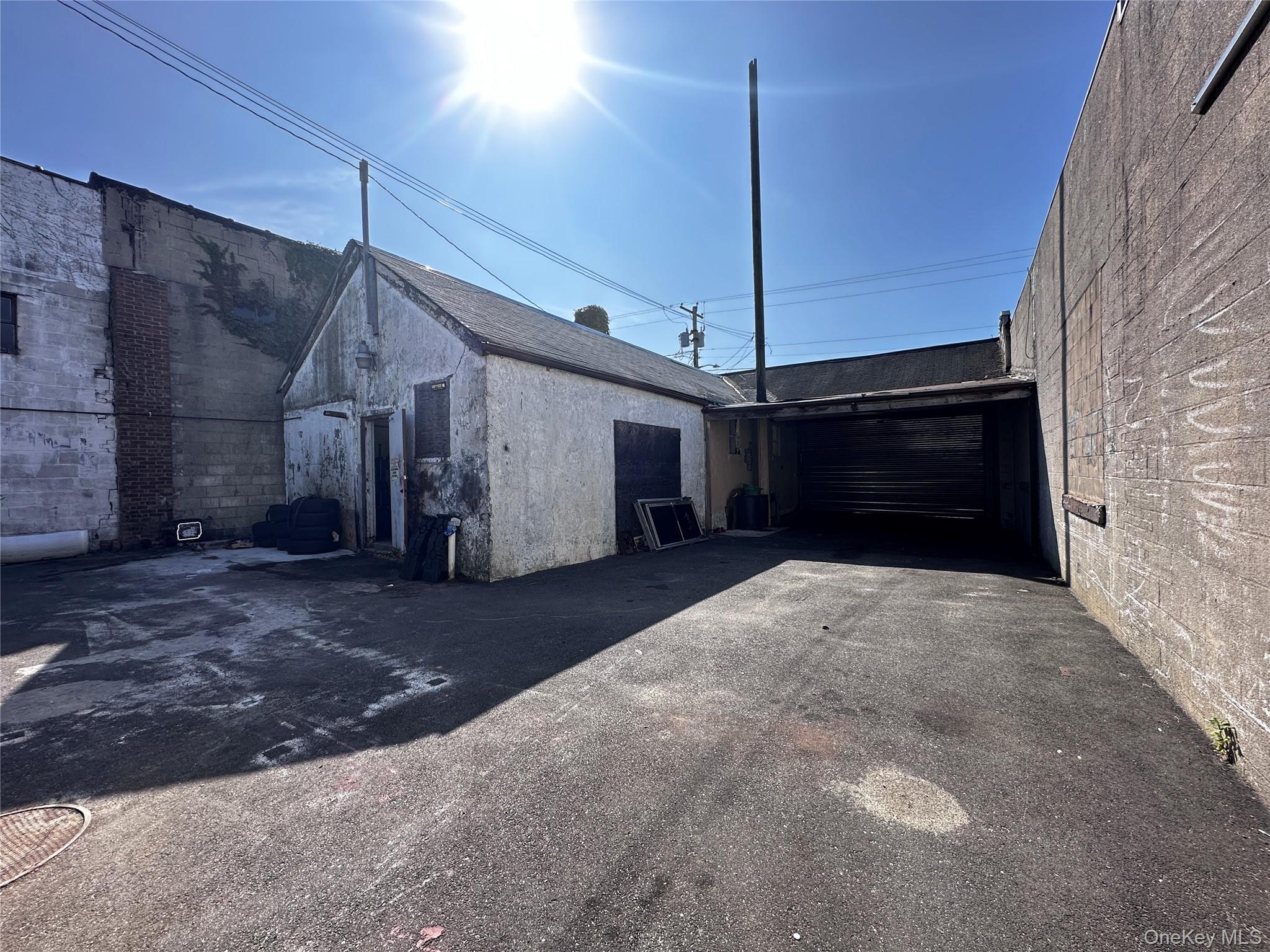 95 E Jericho Turnpike, Huntington, NY 11746