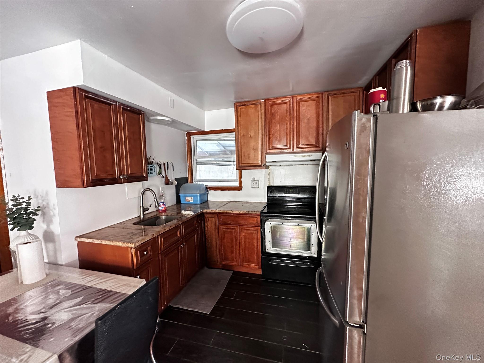 95 E Jericho Turnpike, Huntington, NY 11746