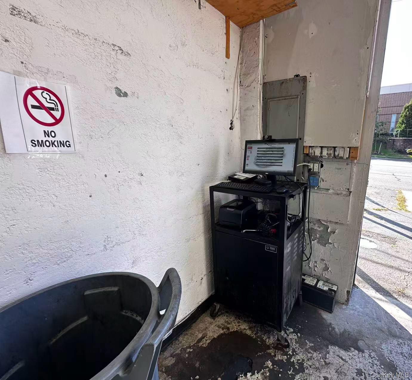 95 E Jericho Turnpike, Huntington, NY 11746