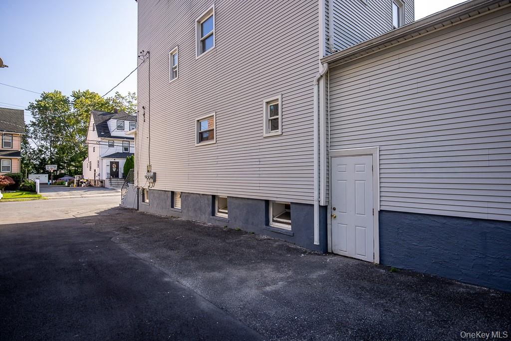 299 Sickles Avenue, New Rochelle, NY 10801