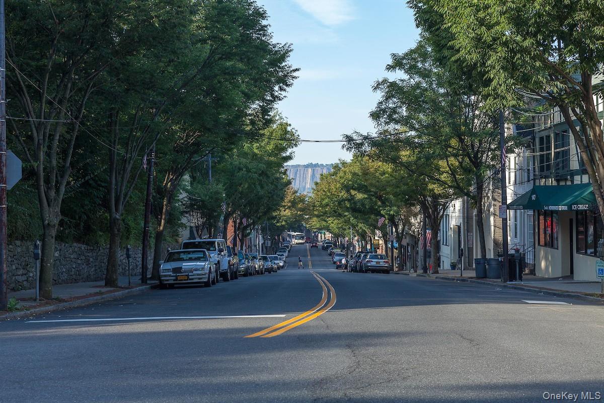 100 Cedar Street # B33, Dobbs Ferry, NY 10522