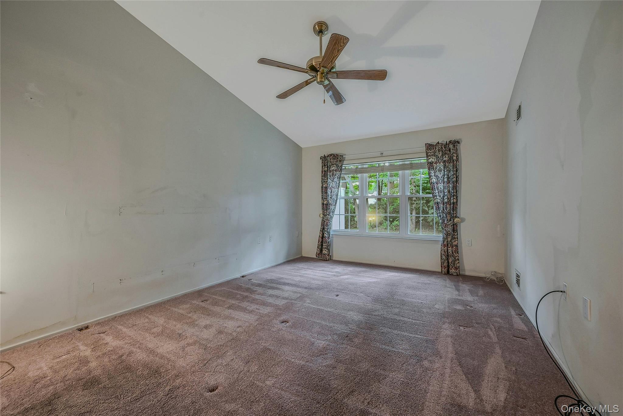 244 Glen Drive, Ridge, NY 11961