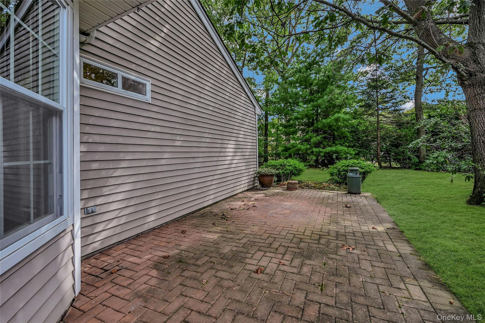 244 Glen Drive, Ridge, NY 11961