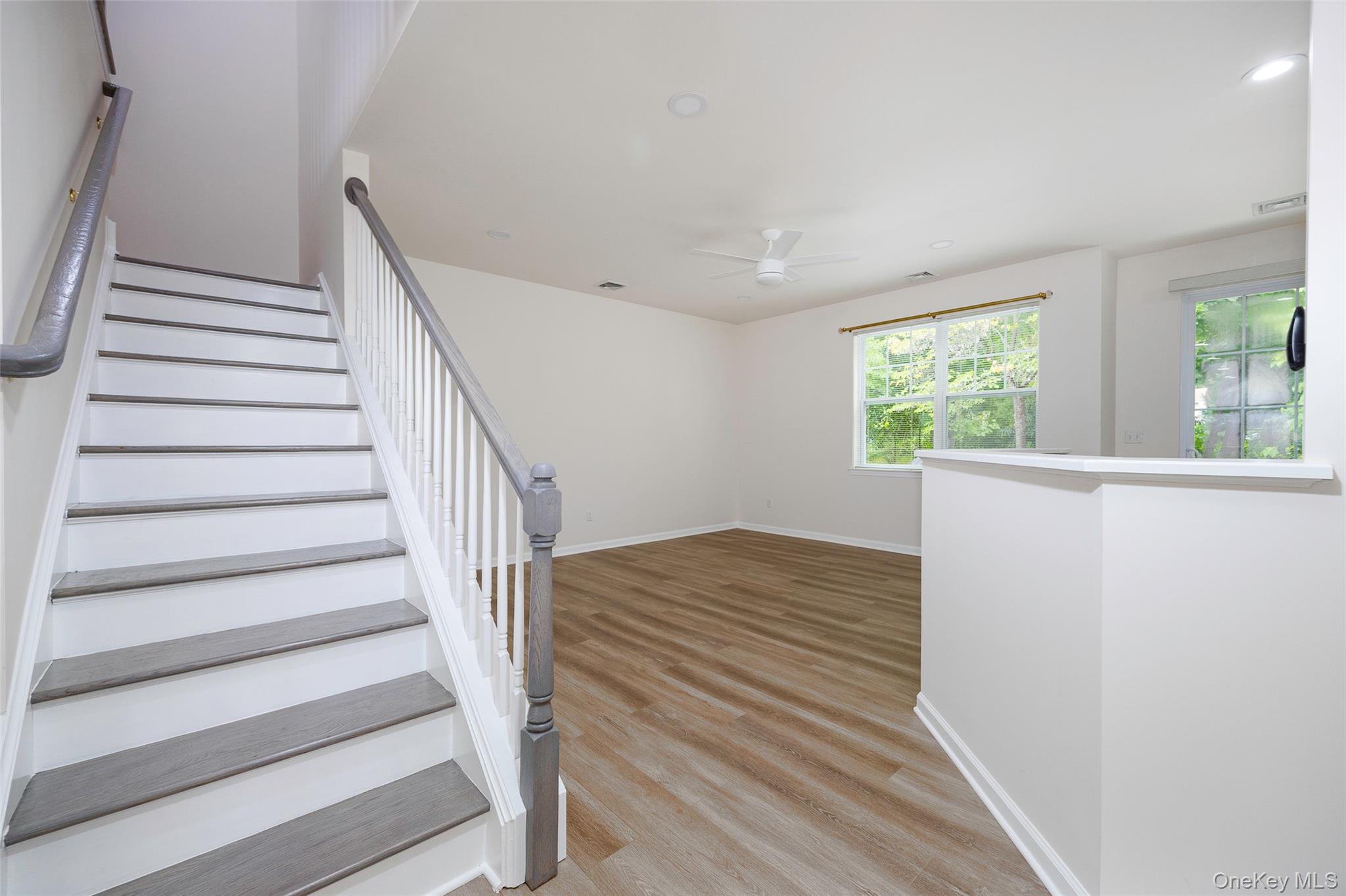 32 Halley Court, Poughkeepsie, NY 12601