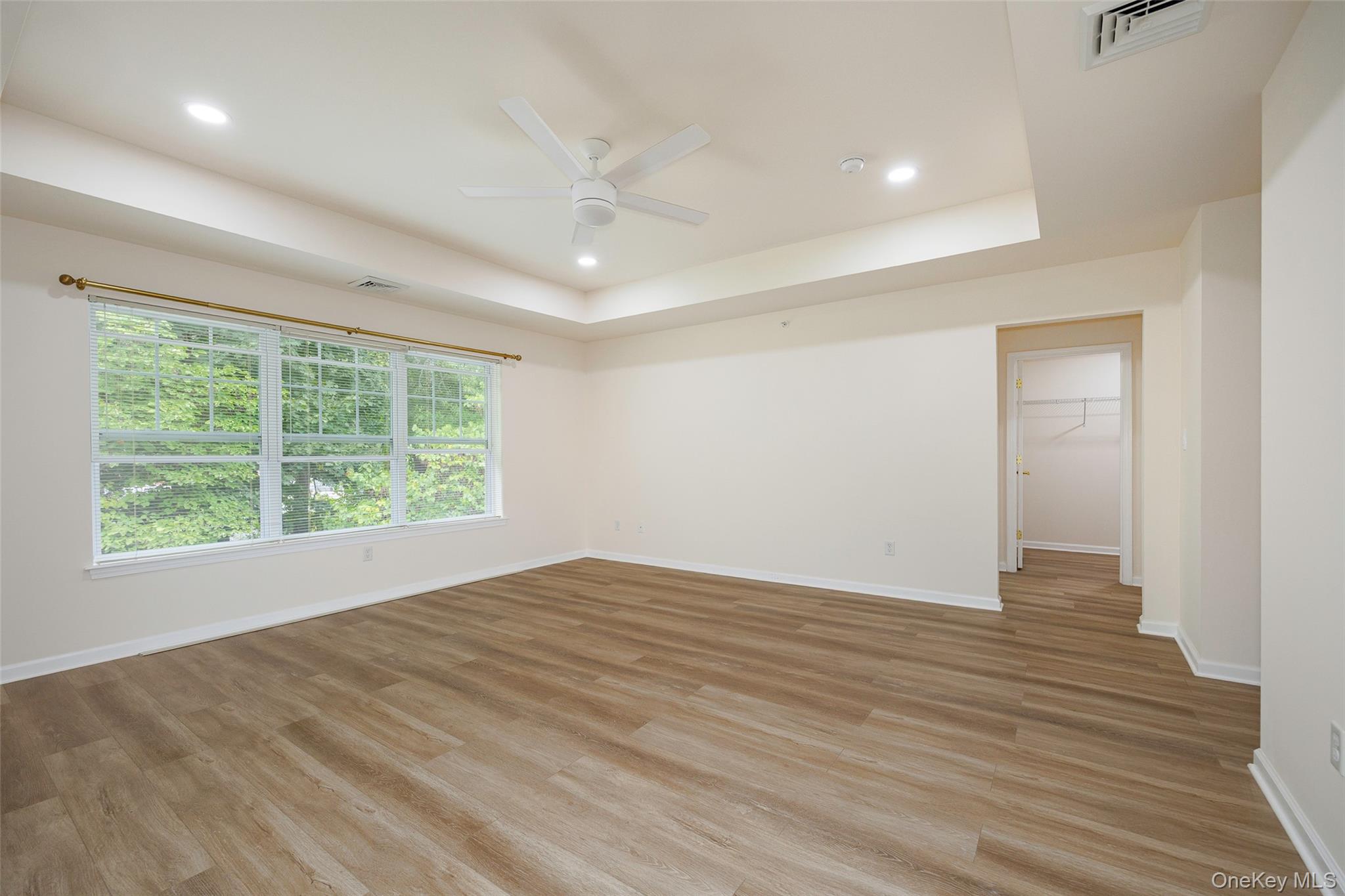 32 Halley Court, Poughkeepsie, NY 12601