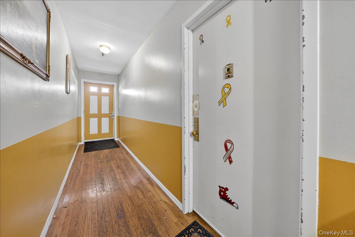 850 E 214th Street, Bronx, NY 10467