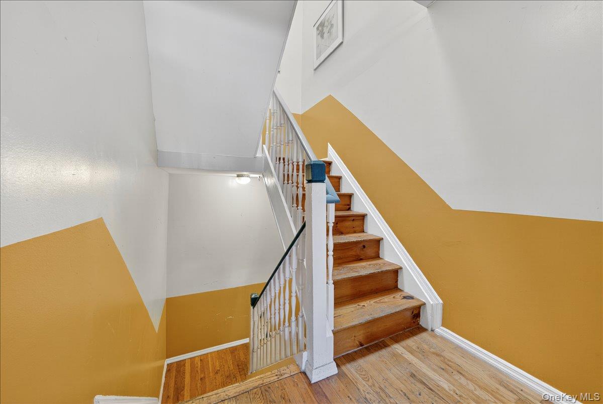 850 E 214th Street, Bronx, NY 10467