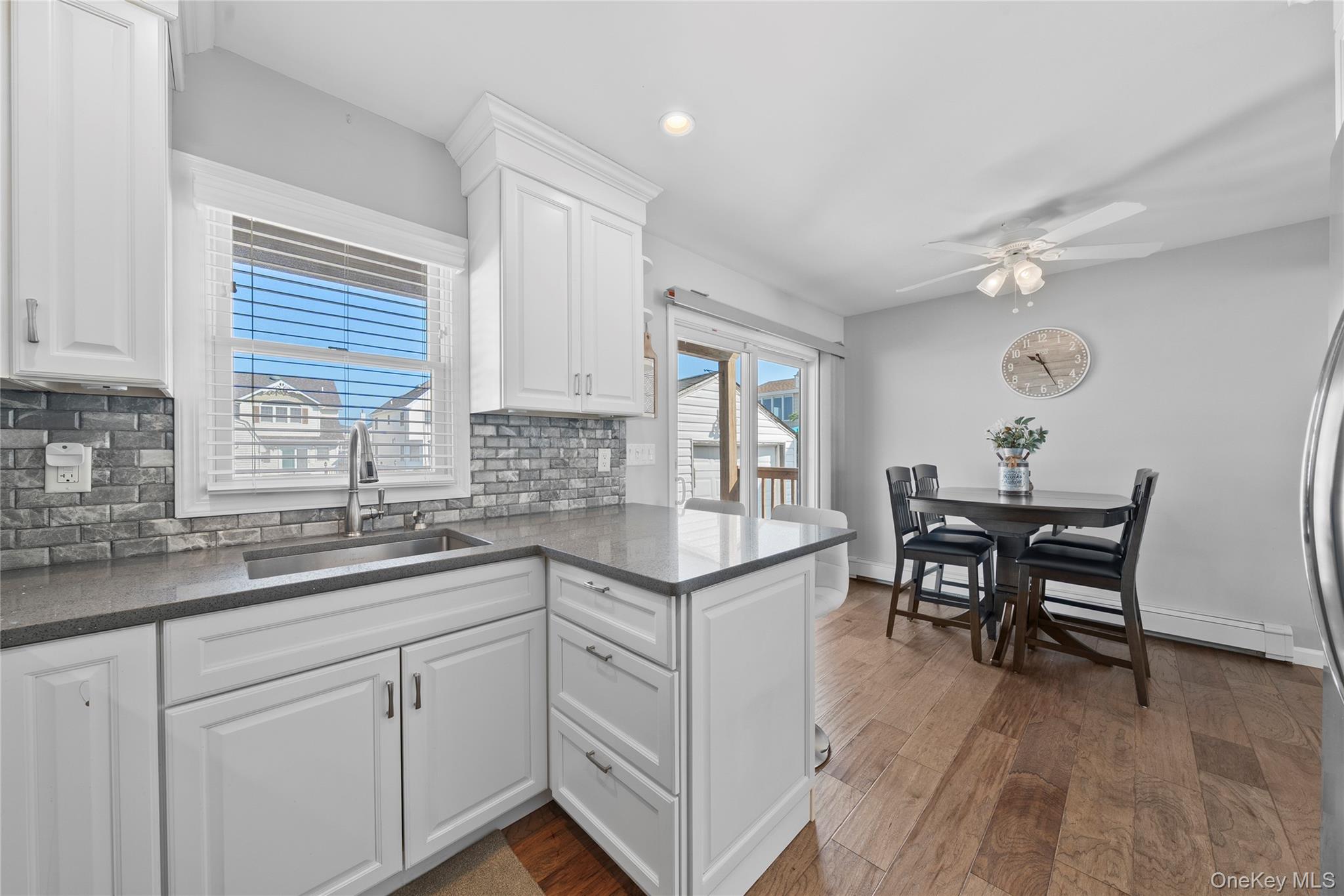 15 Hayes Road, Amity Harbor, NY 11701