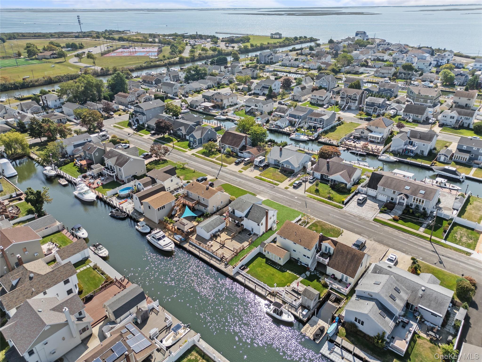 15 Hayes Road, Amity Harbor, NY 11701