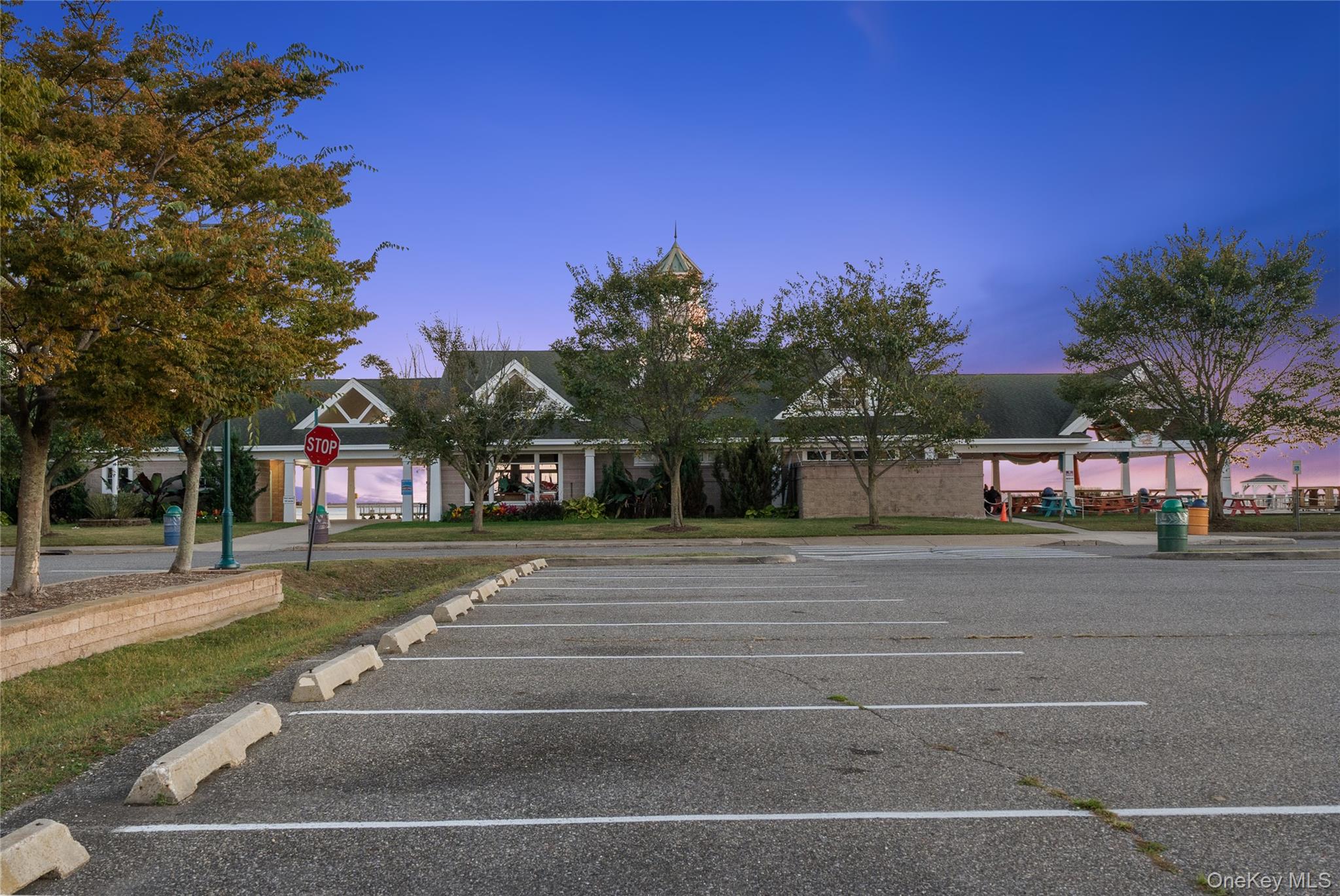 15 Hayes Road, Amity Harbor, NY 11701