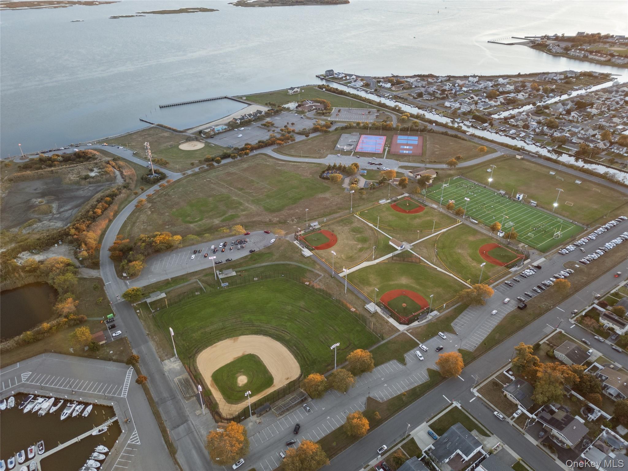 15 Hayes Road, Amity Harbor, NY 11701