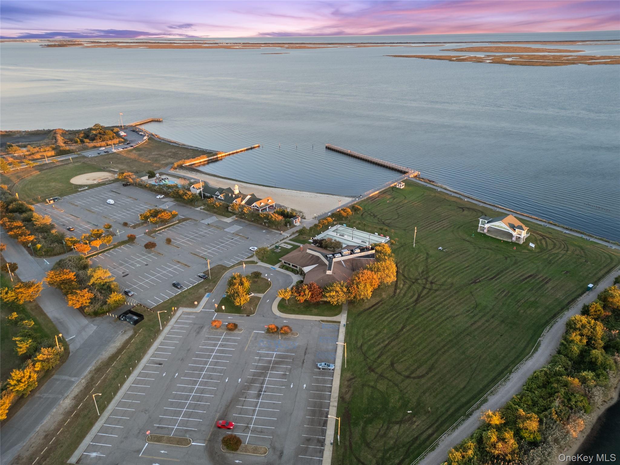 15 Hayes Road, Amity Harbor, NY 11701