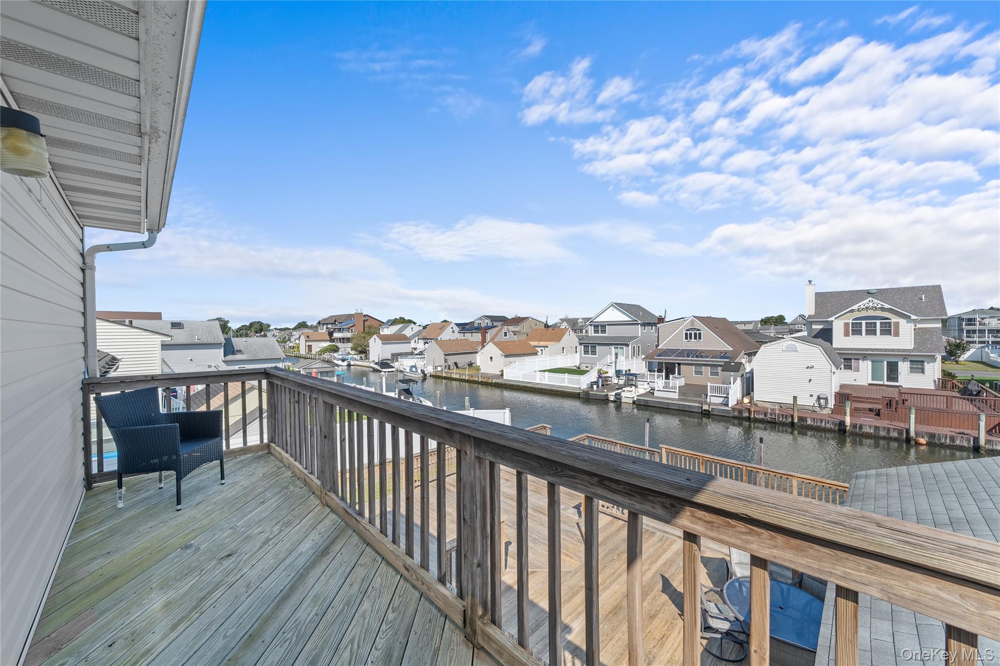 15 Hayes Road, Amity Harbor, NY 11701