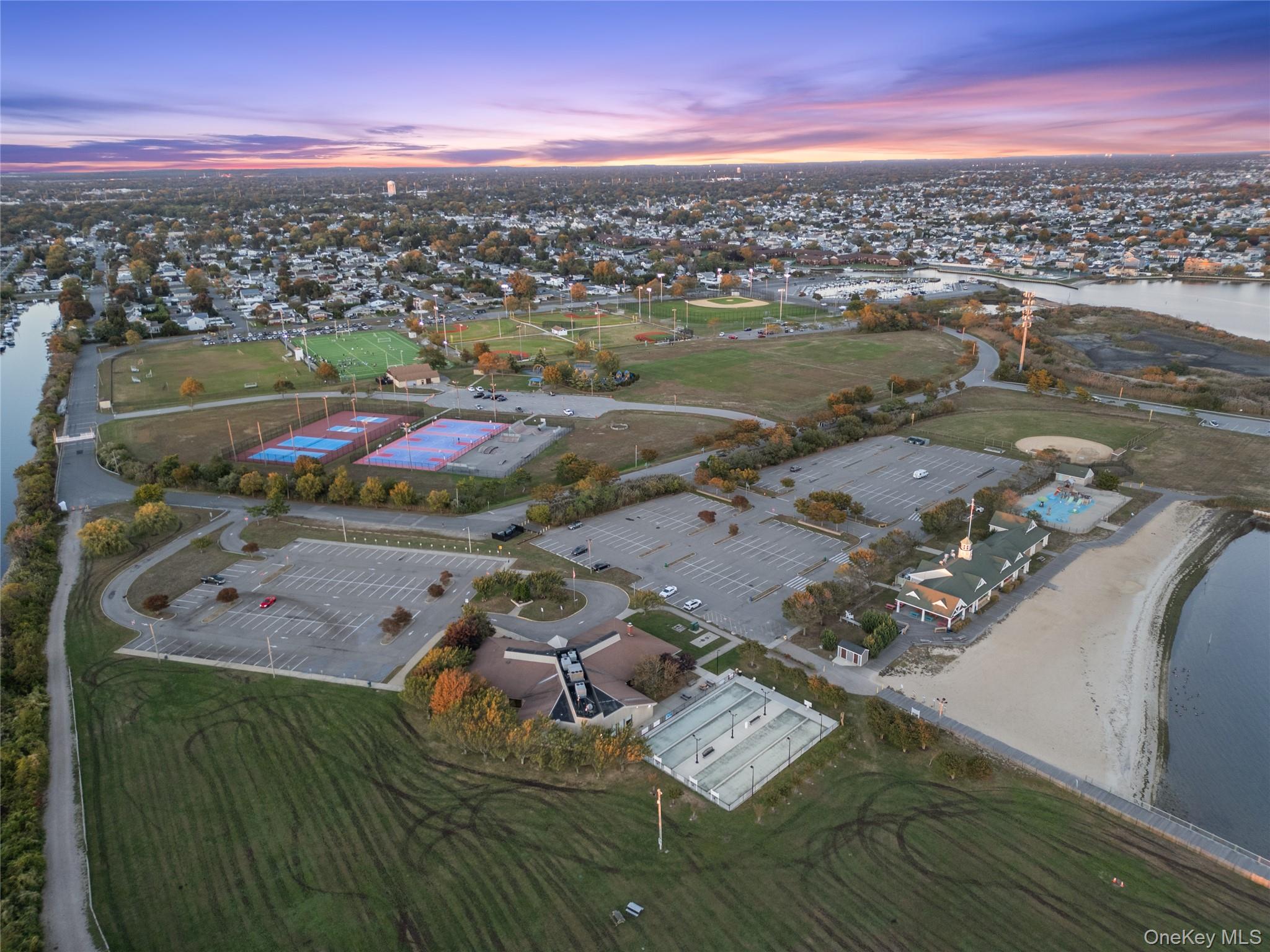 15 Hayes Road, Amity Harbor, NY 11701