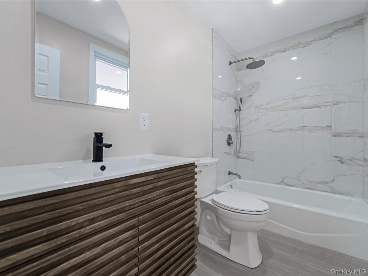 36 S 5th Avenue, Brentwood, NY 11717