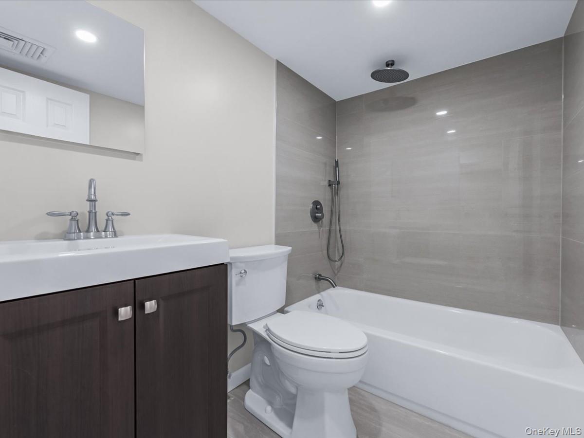 36 S 5th Avenue, Brentwood, NY 11717