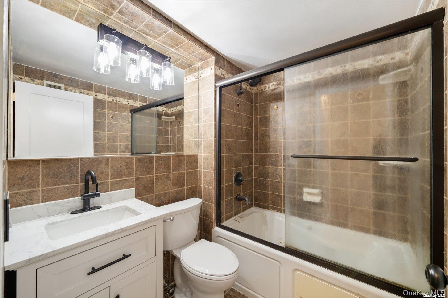 383 E 10th Street # D4, New York (Manhattan), NY 10009