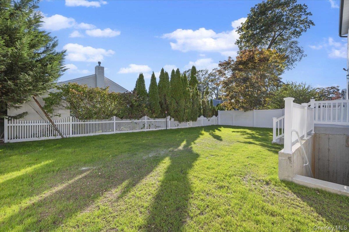 2282 Sycamore Place, Merrick, NY 11566