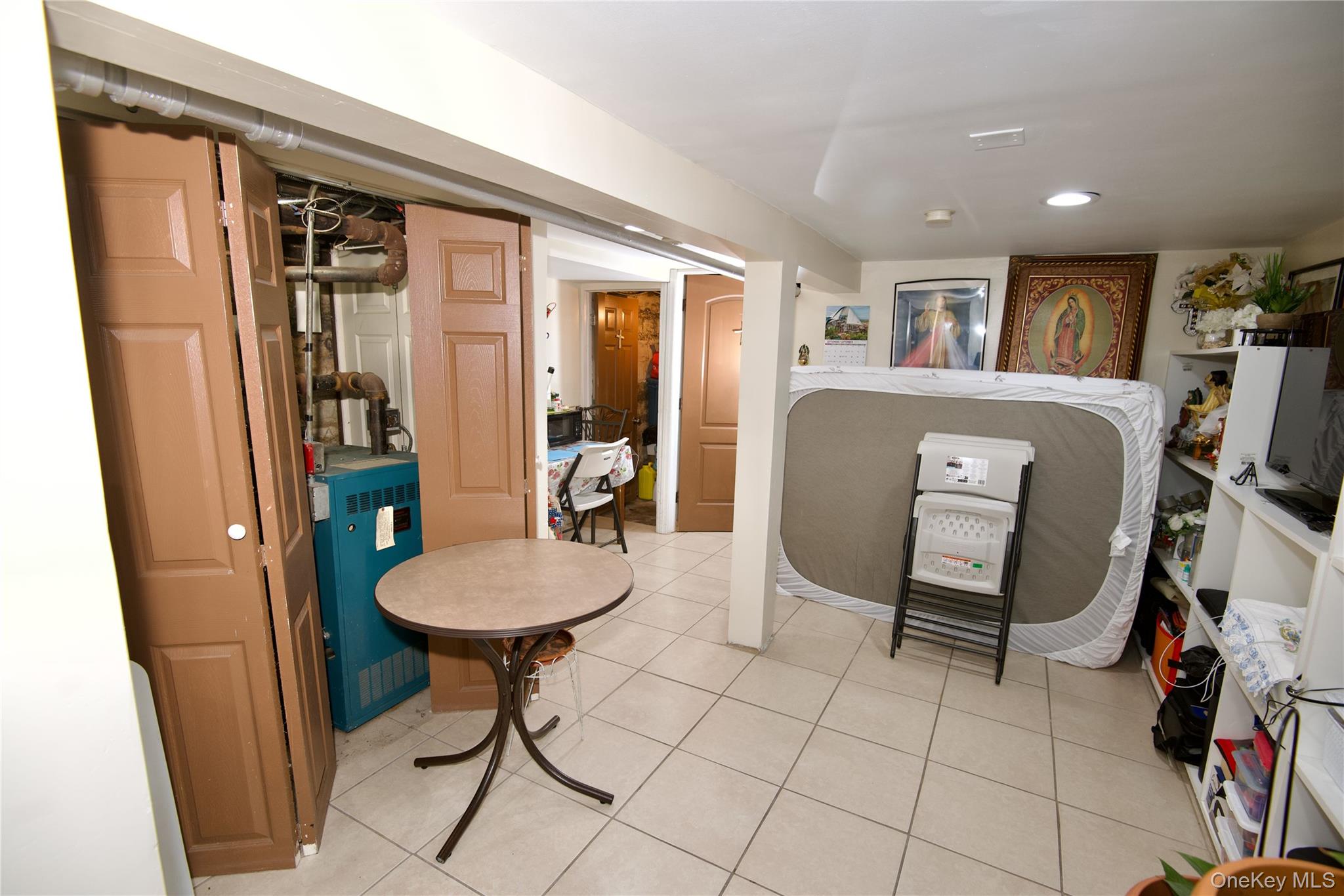 10416 124th Street, Richmond Hill, NY 11419