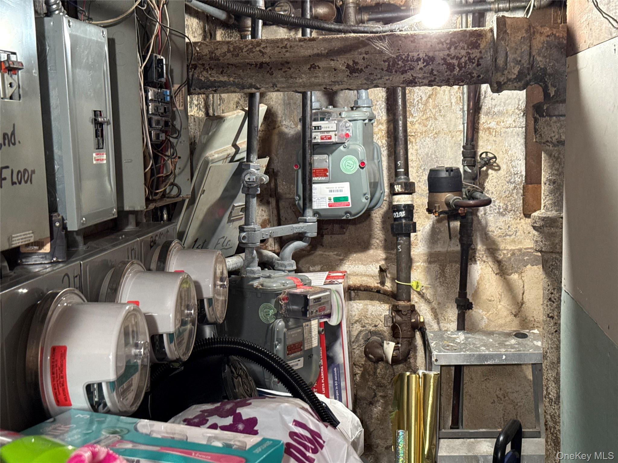 10416 124th Street, Richmond Hill, NY 11419