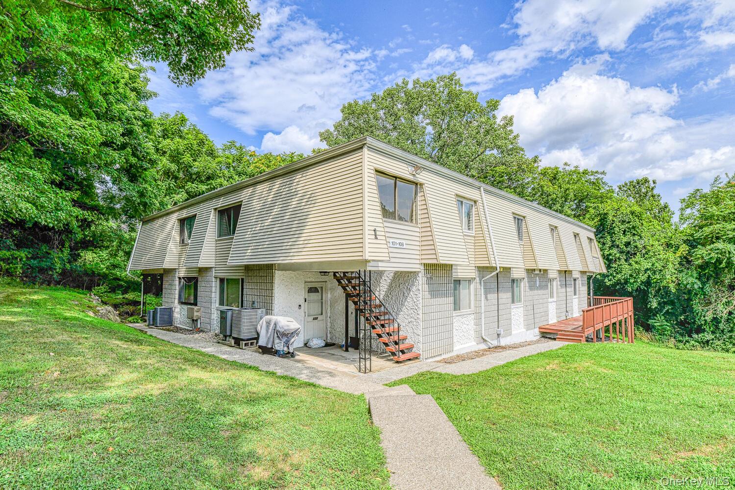 104 Baldwin Lane # 1D, Newburgh, NY 12550