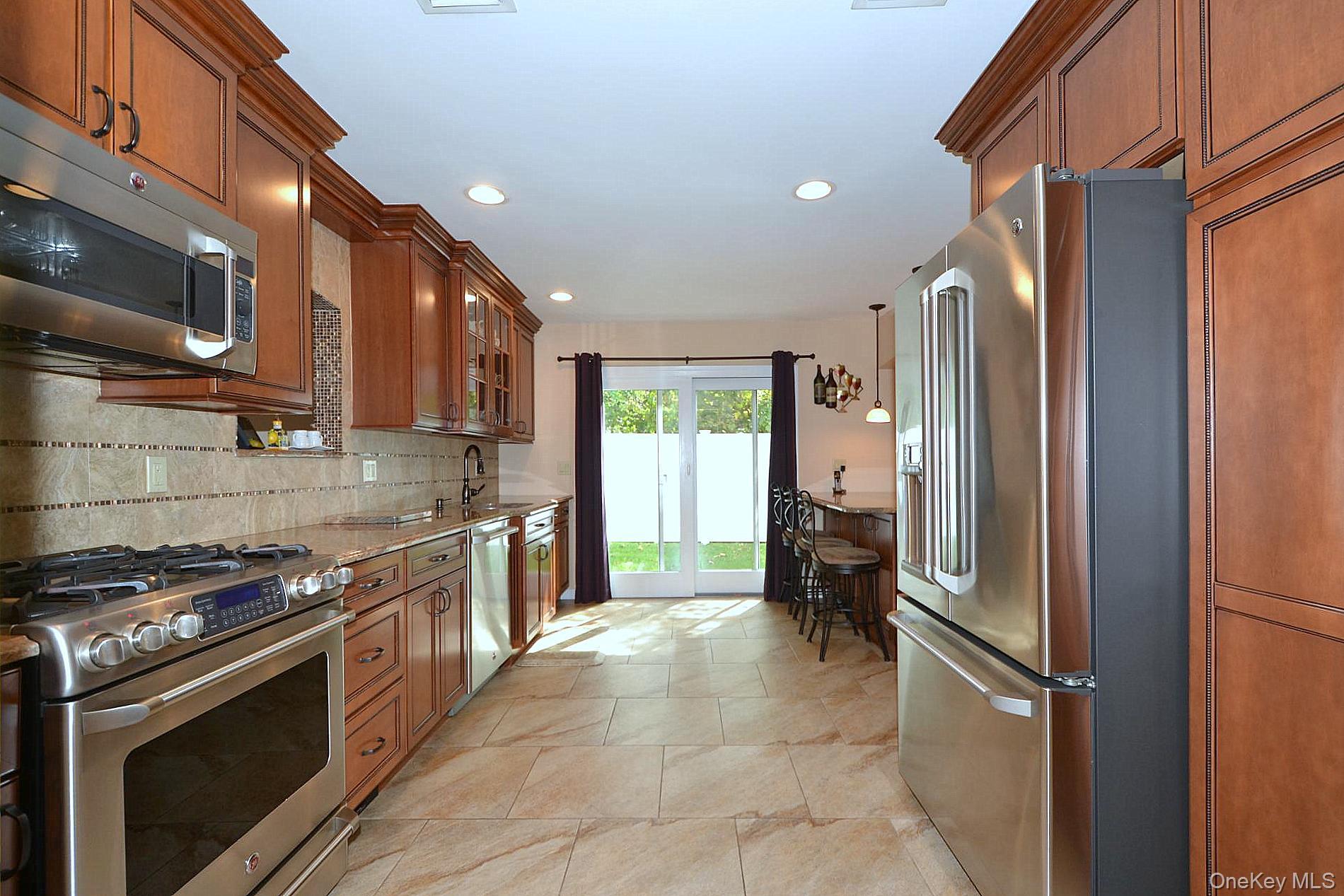 11 Barkley Lane, Nesconset, NY 11767