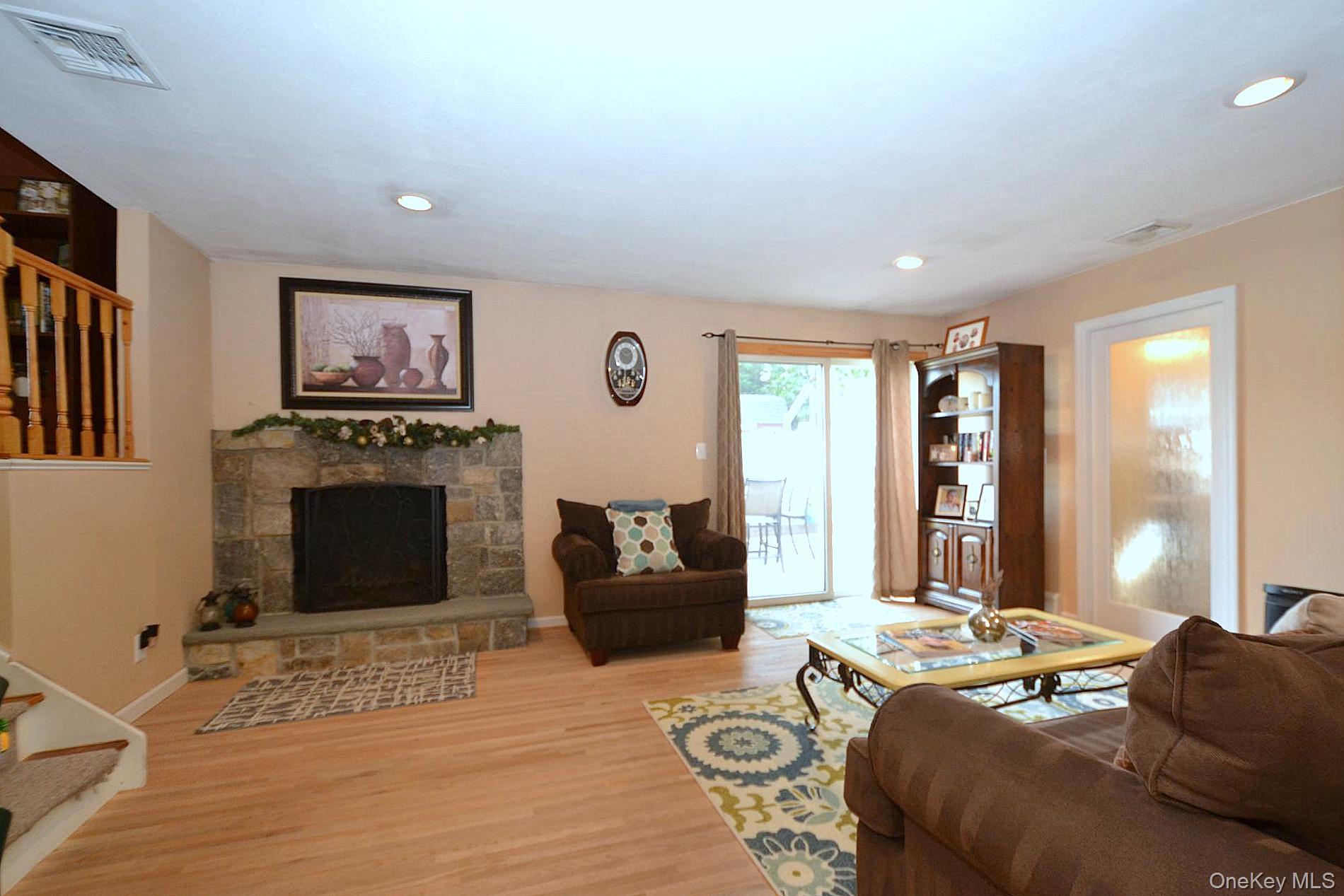 11 Barkley Lane, Nesconset, NY 11767