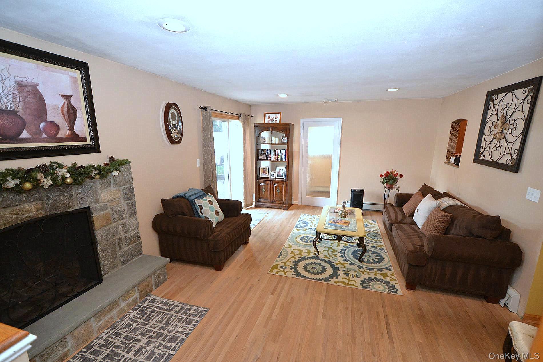 11 Barkley Lane, Nesconset, NY 11767