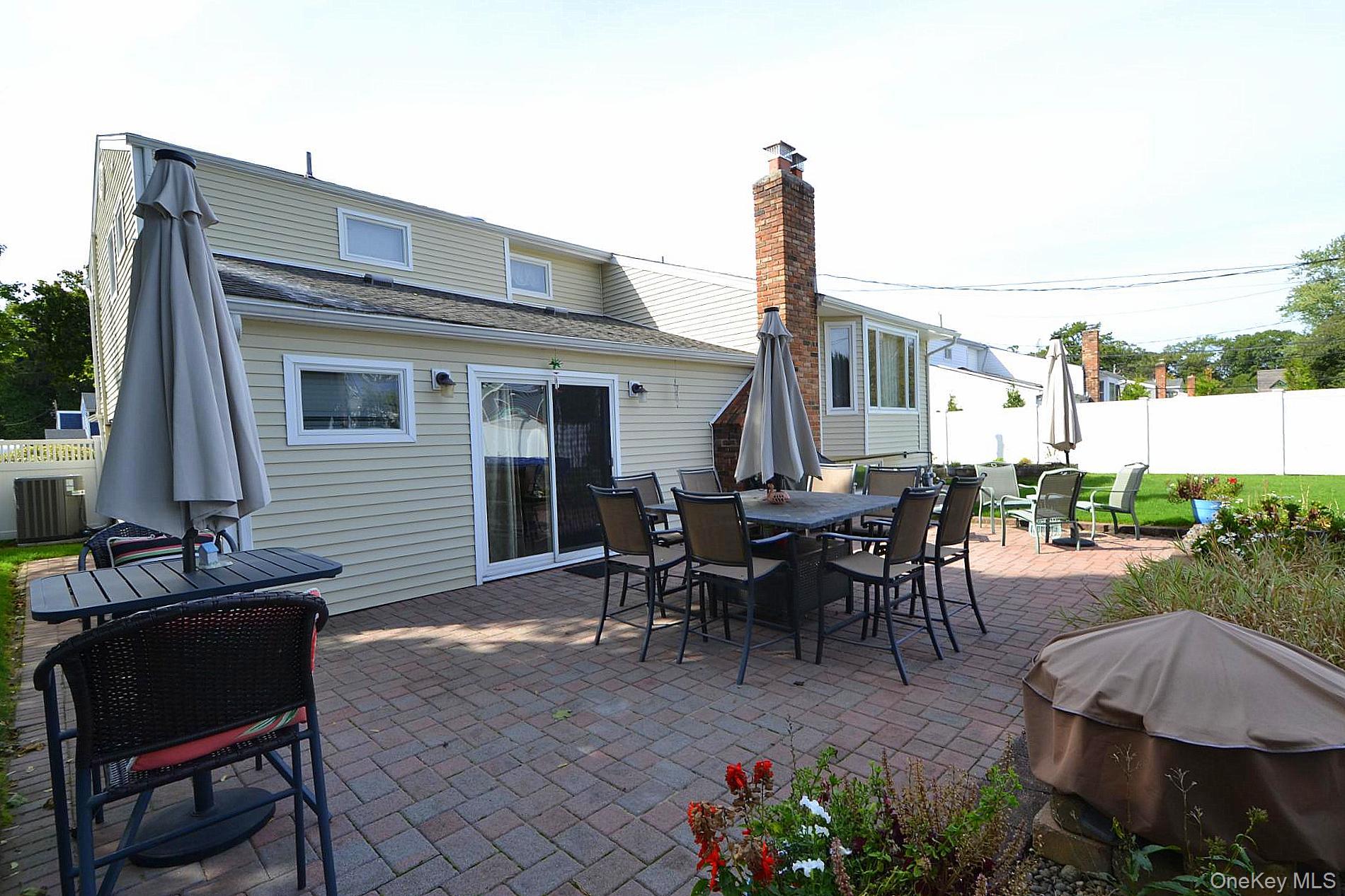 11 Barkley Lane, Nesconset, NY 11767