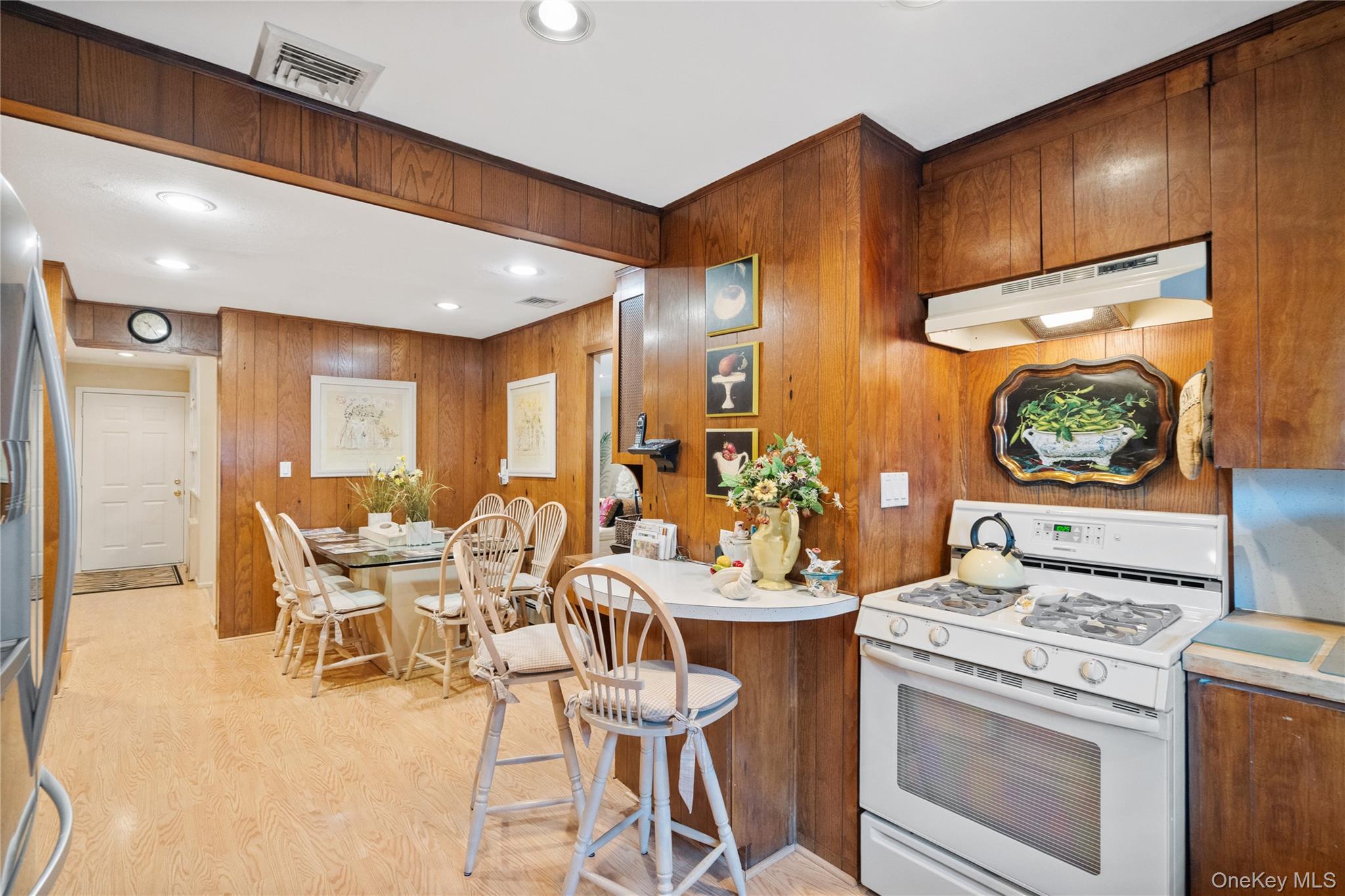 2 Martin Place, Syosset, NY 11791