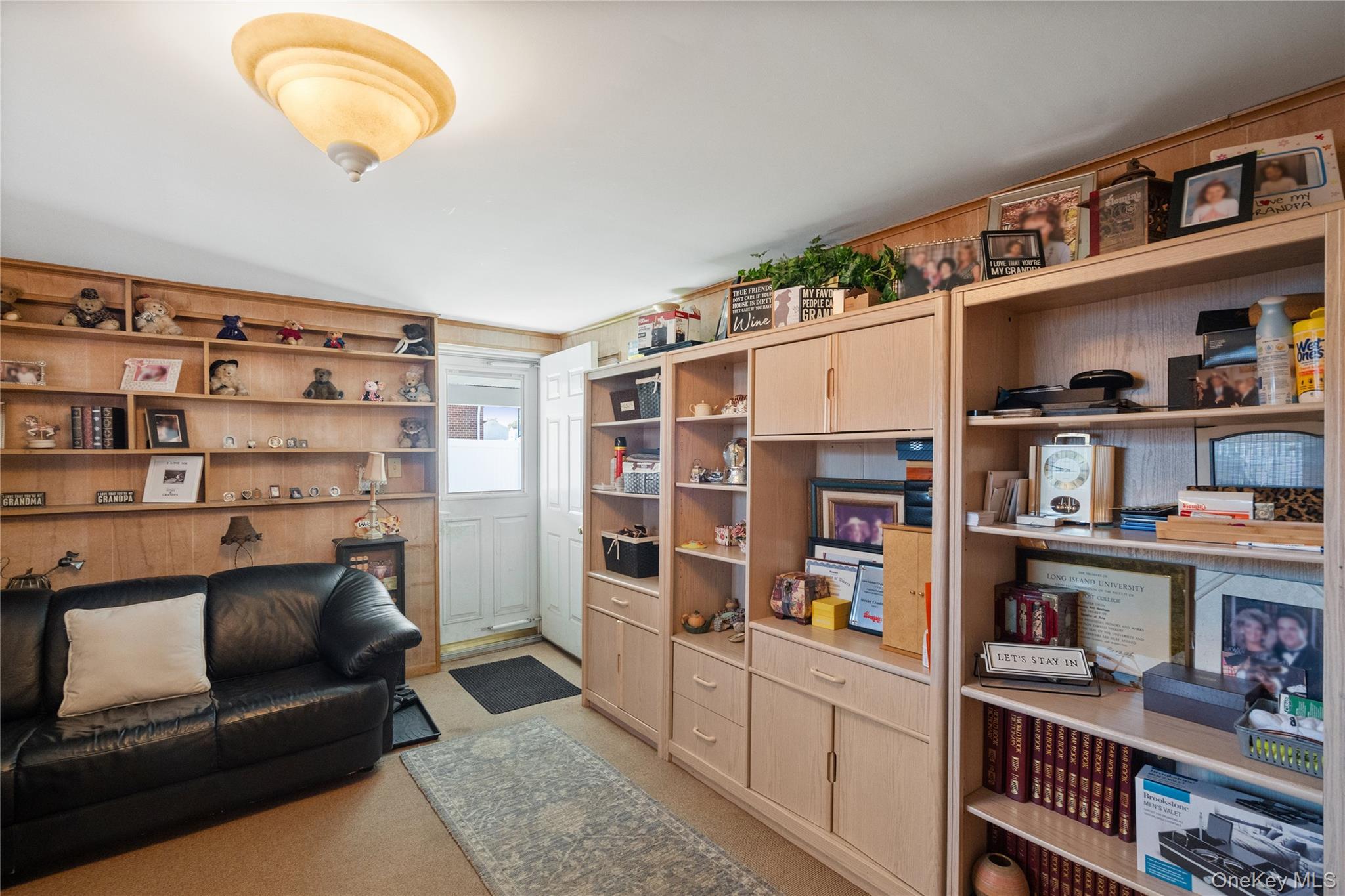 2 Martin Place, Syosset, NY 11791