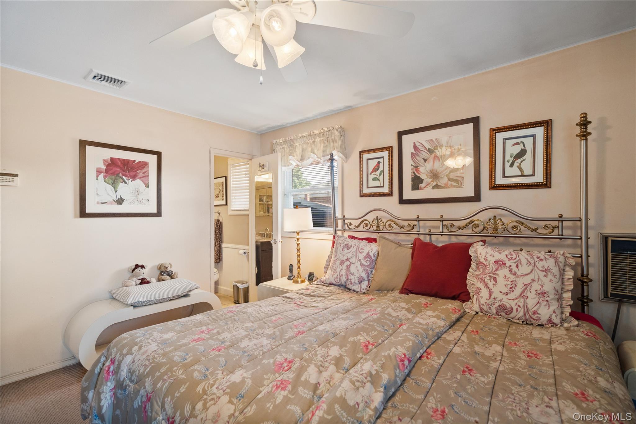 2 Martin Place, Syosset, NY 11791