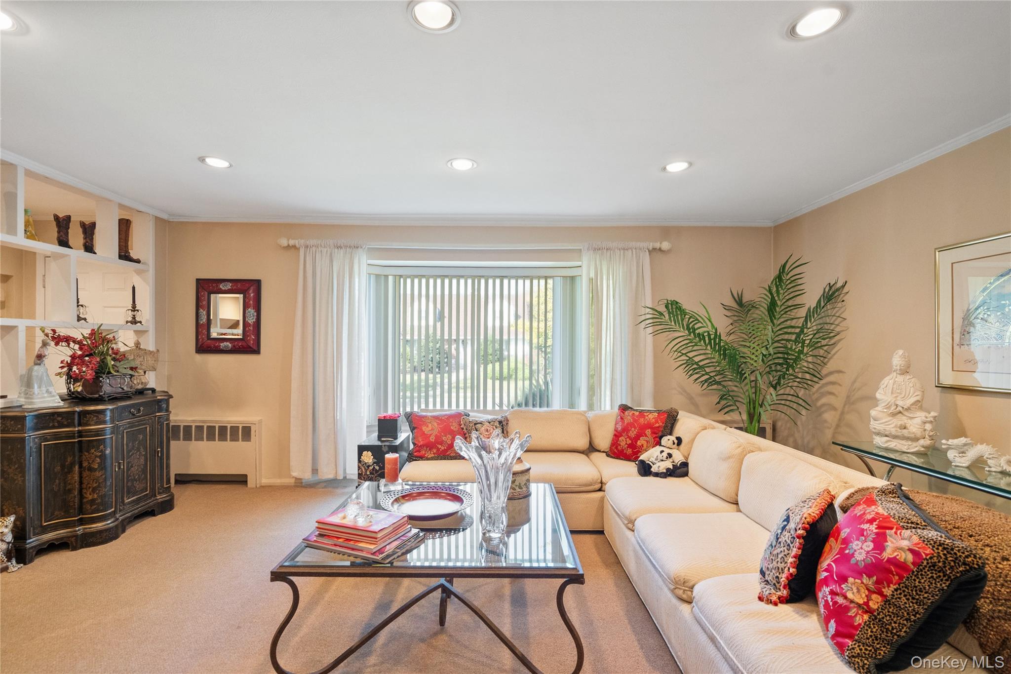 2 Martin Place, Syosset, NY 11791