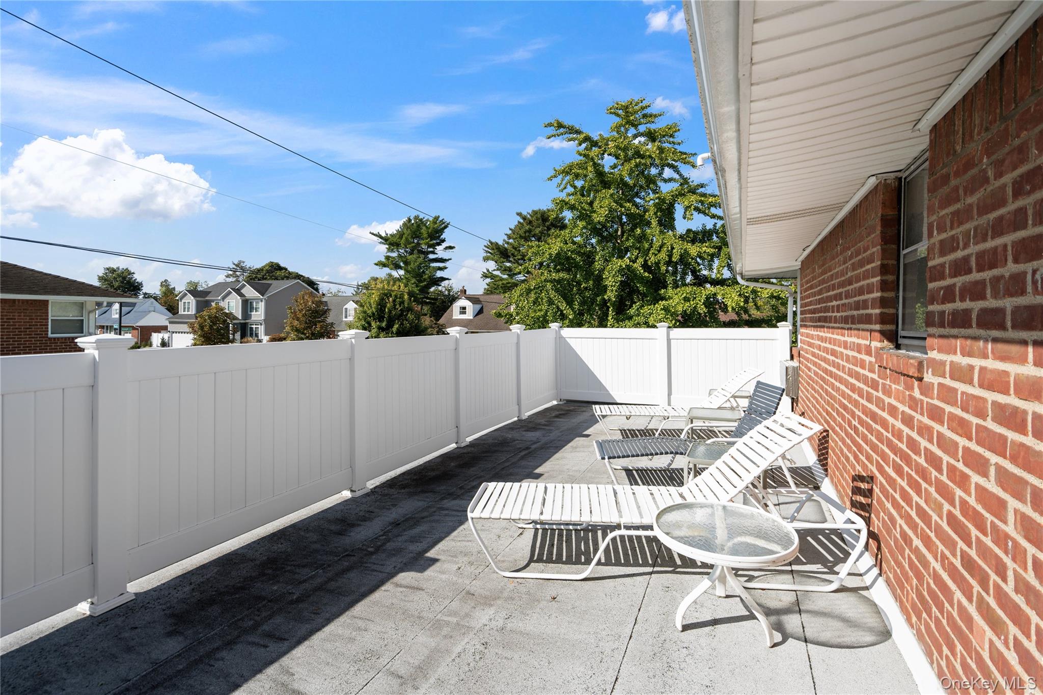 2 Martin Place, Syosset, NY 11791