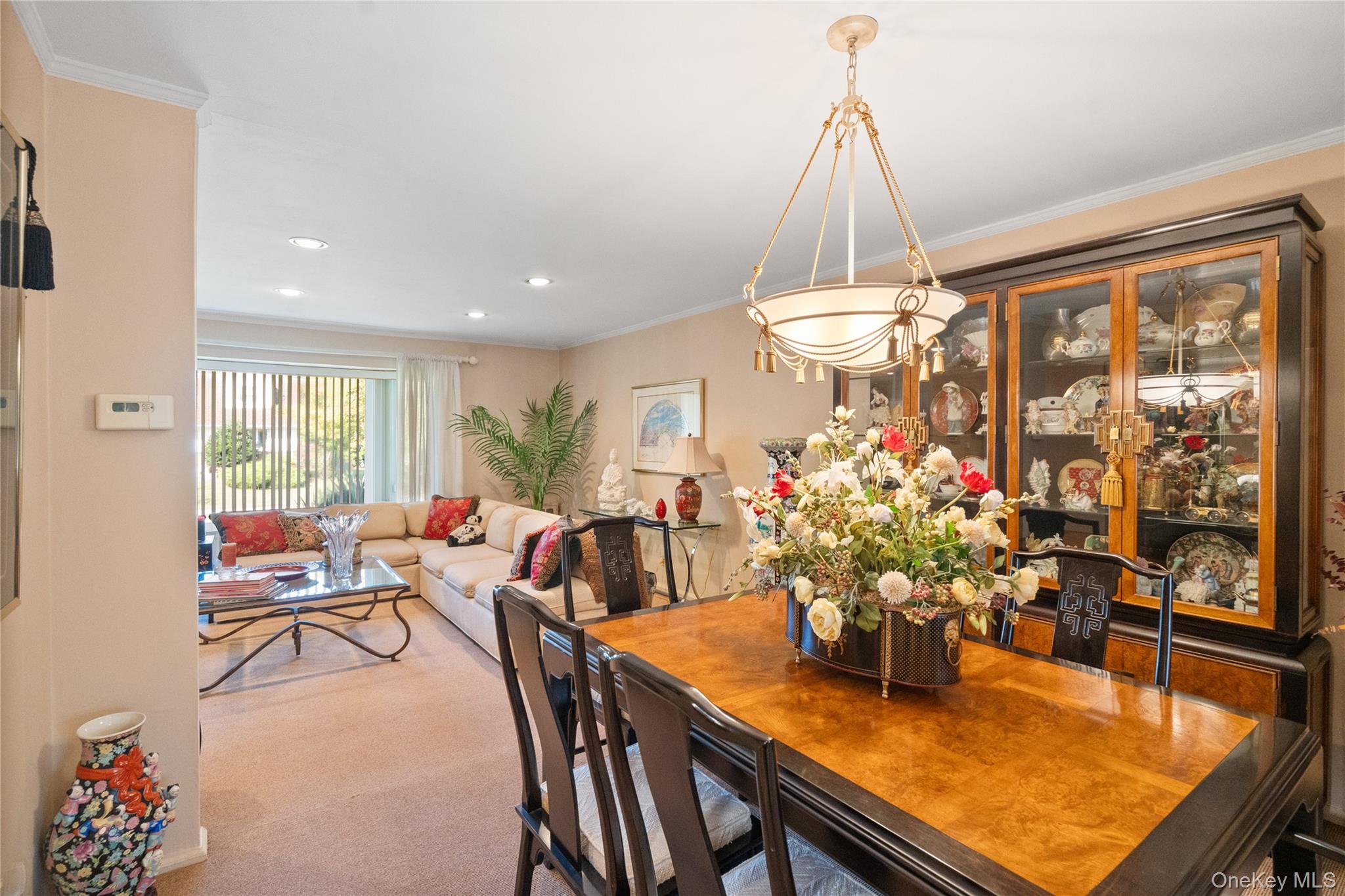 2 Martin Place, Syosset, NY 11791