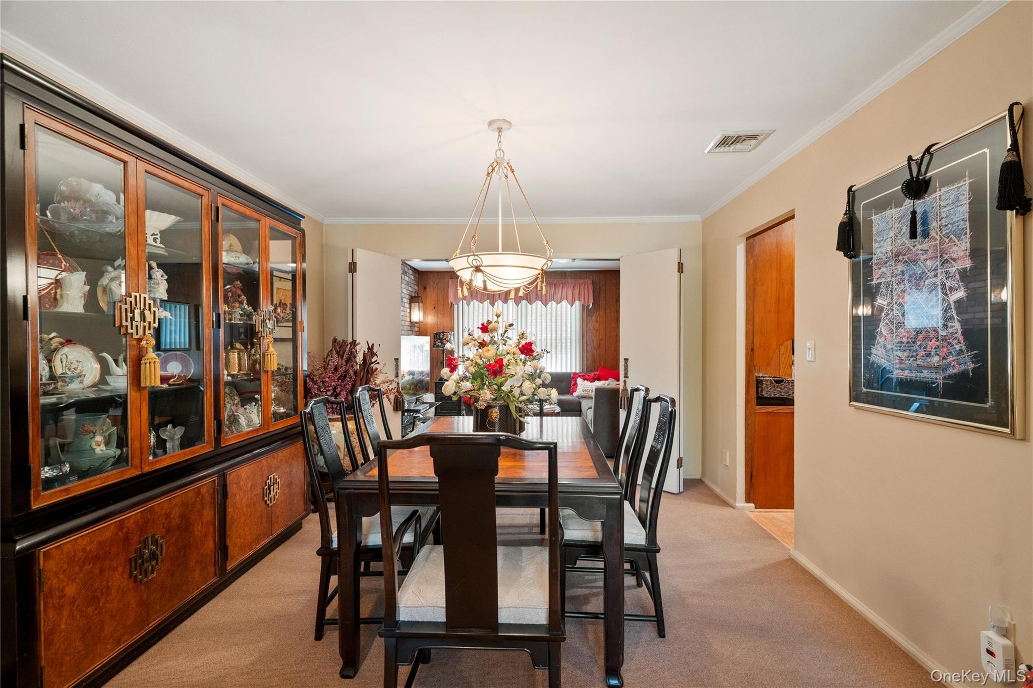 2 Martin Place, Syosset, NY 11791