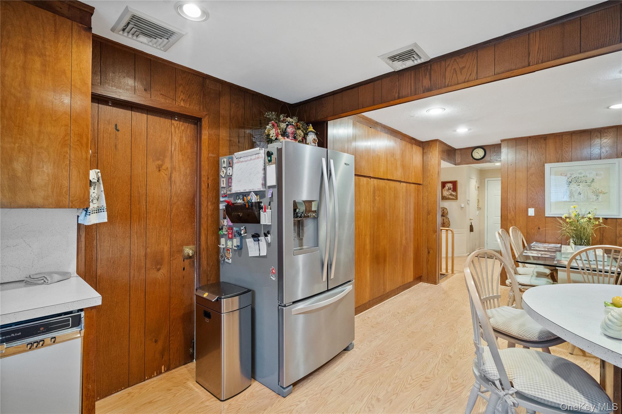 2 Martin Place, Syosset, NY 11791