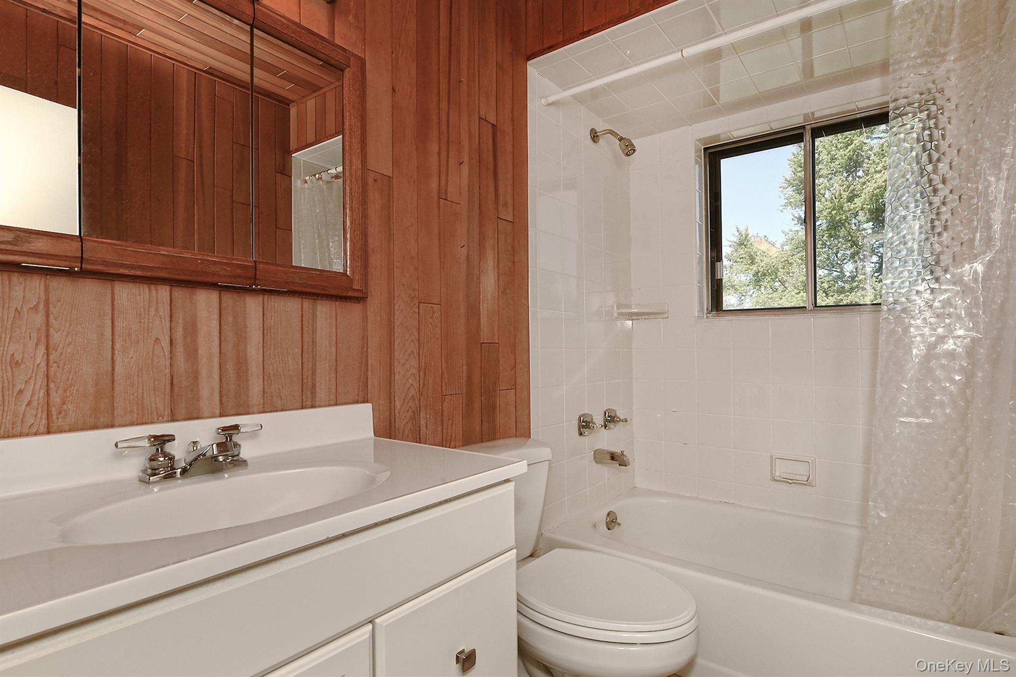 812 3rd Street, East Northport, NY 11731