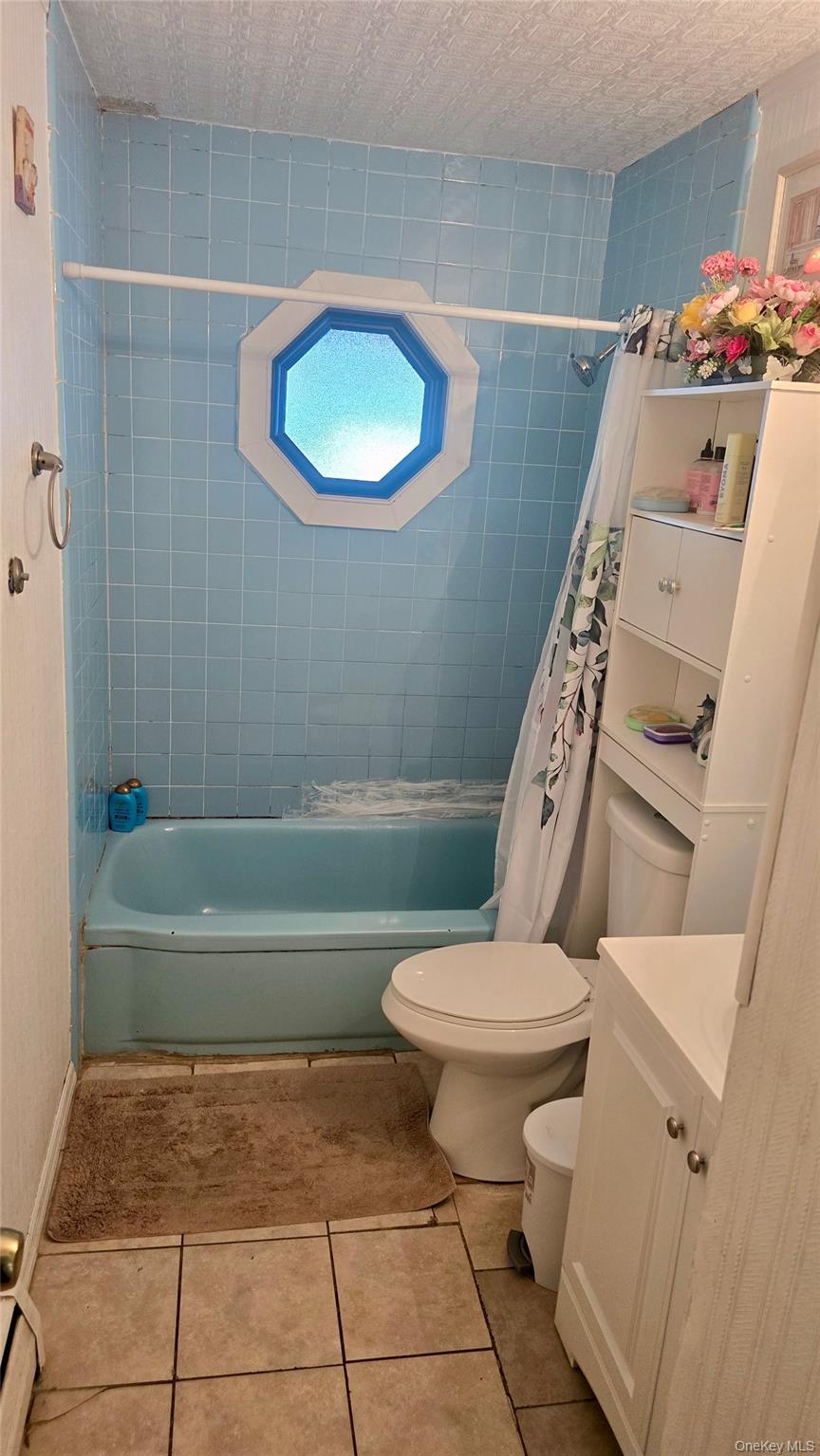 31 Perry Street, Brentwood, NY 11717