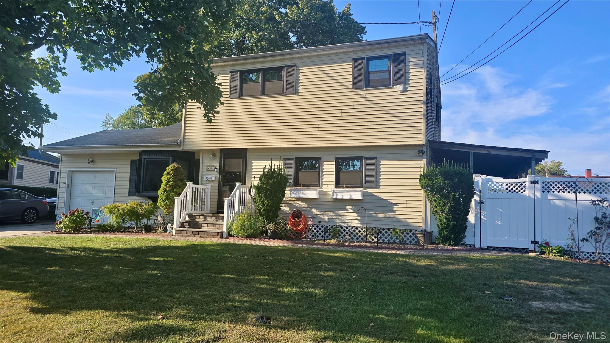 31 Perry Street, Brentwood, NY 11717