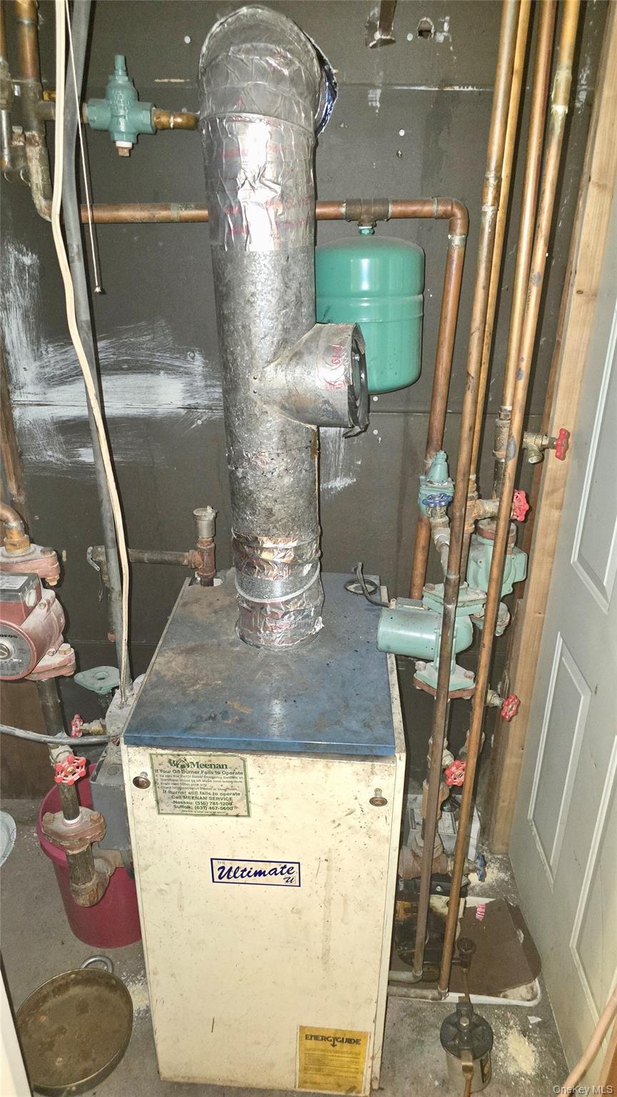 31 Perry Street, Brentwood, NY 11717