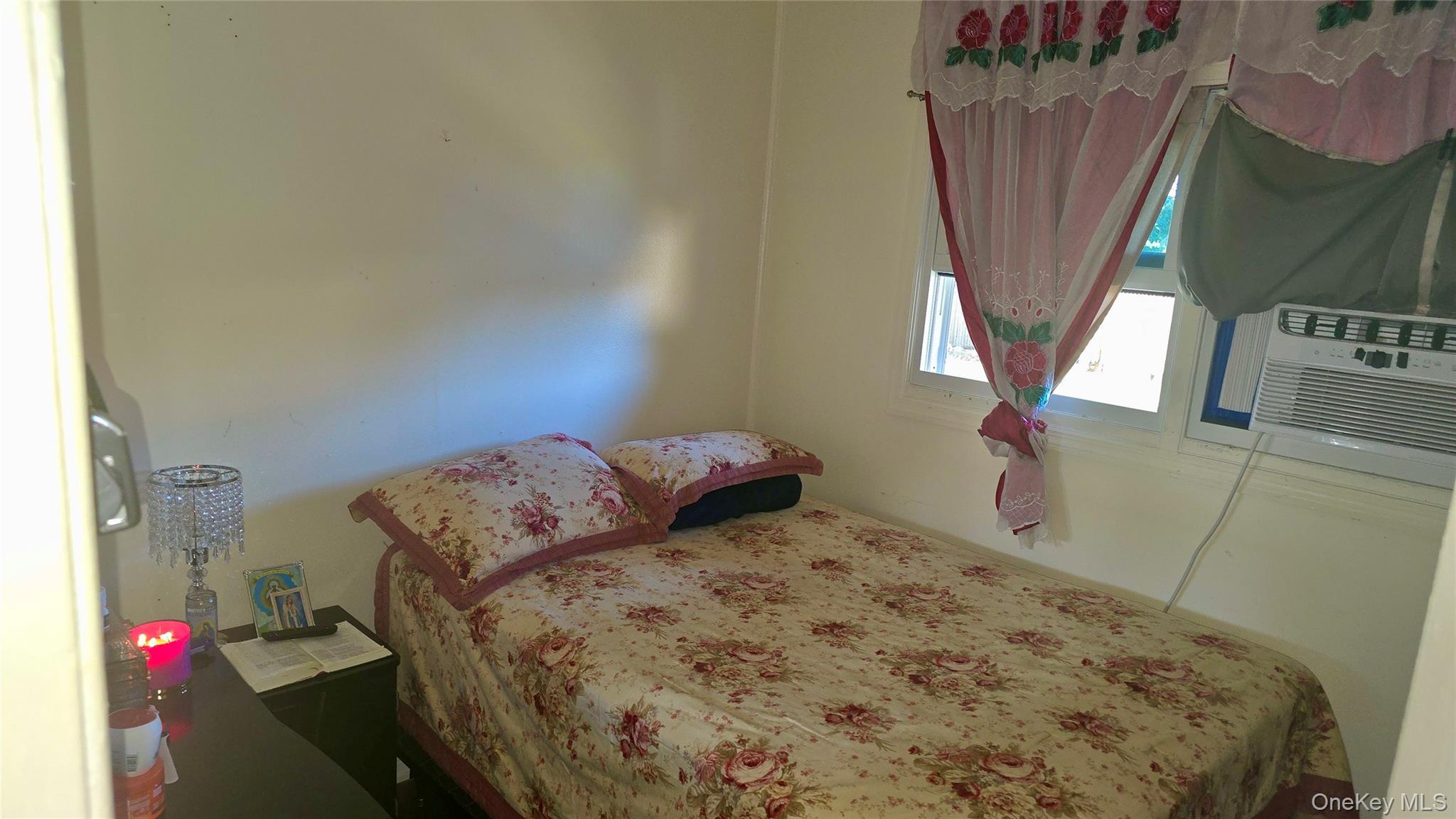 31 Perry Street, Brentwood, NY 11717