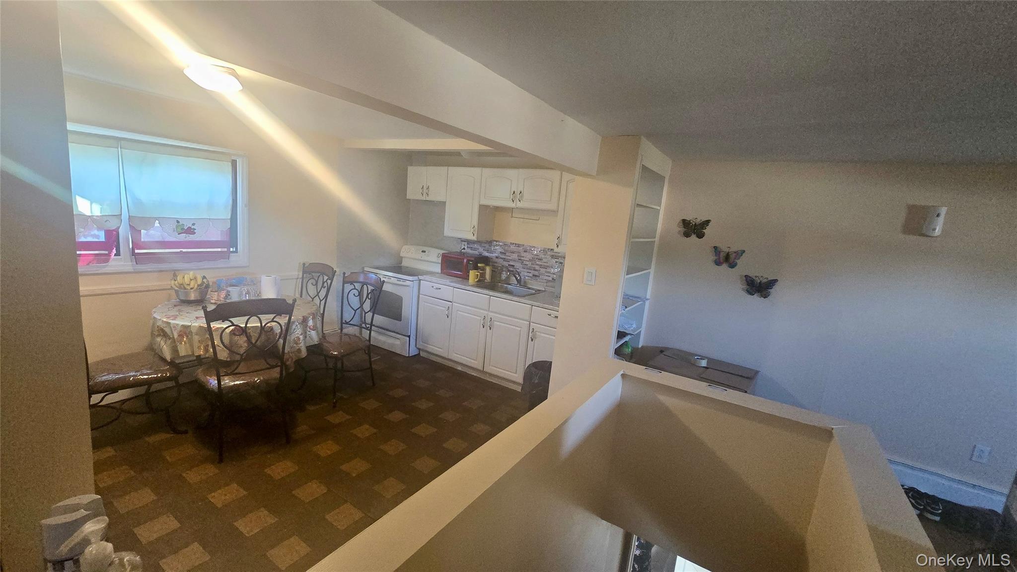 31 Perry Street, Brentwood, NY 11717